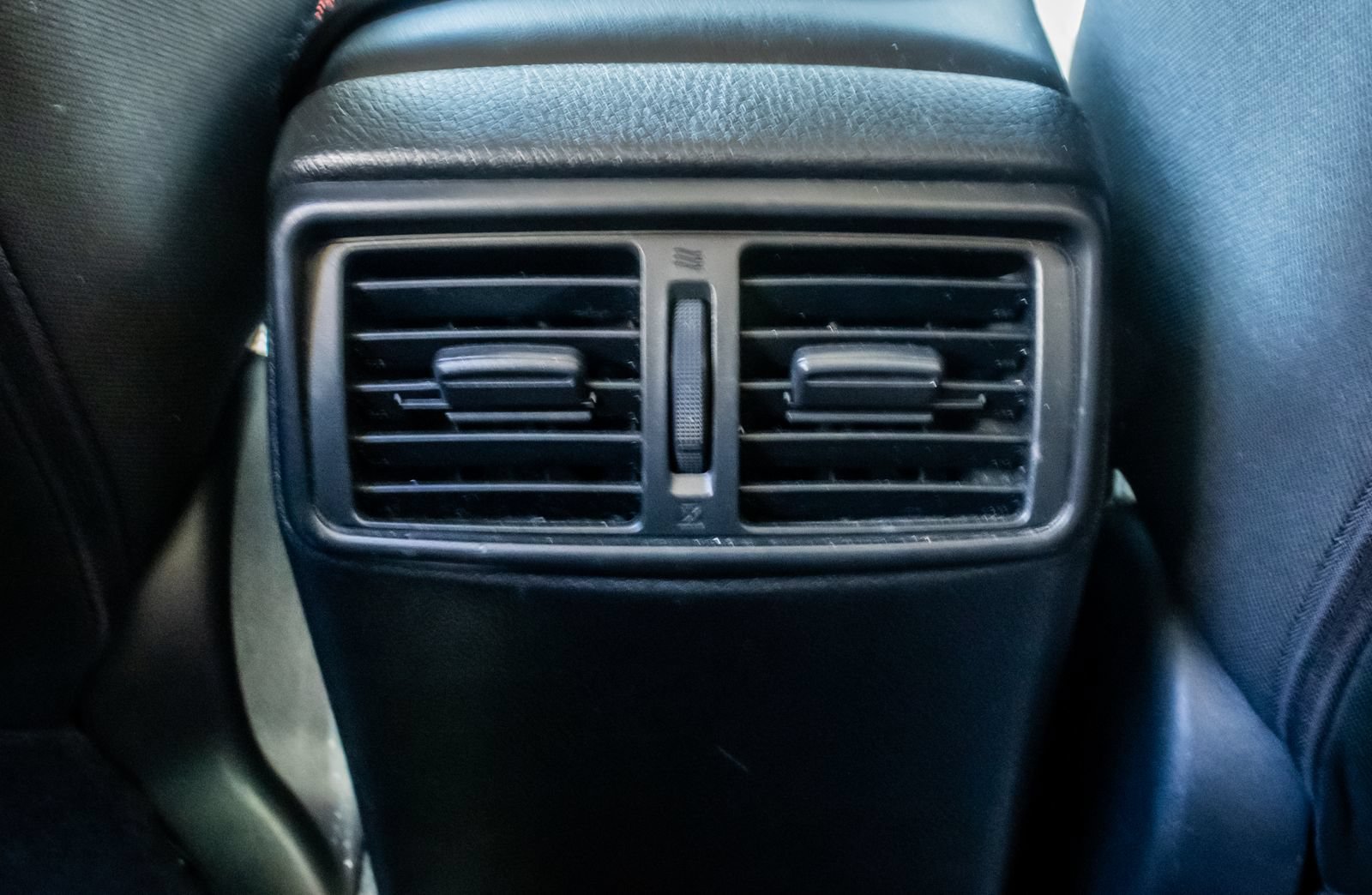 Used 2020 Nissan Rogue SV AWD/4WD image 14