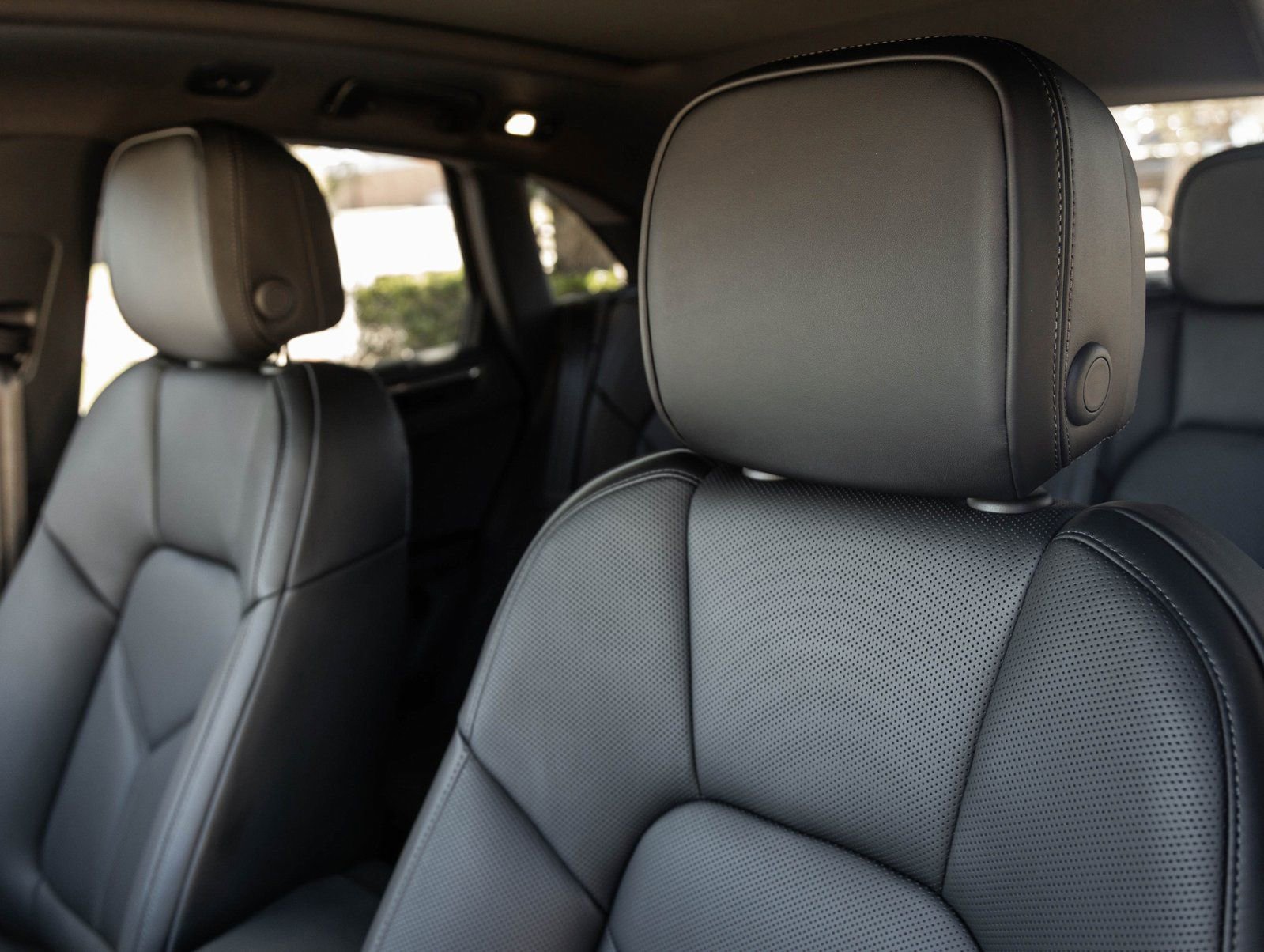 Certified 2026 Porsche Macan image 23