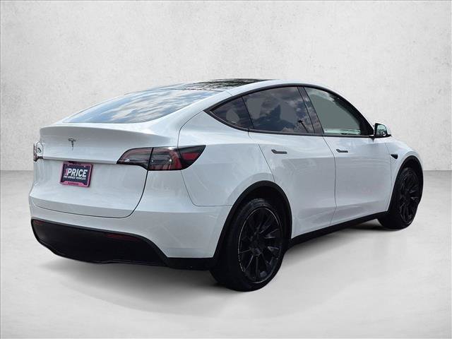 Used 2024 Tesla Model Y Long Range RWD image 5
