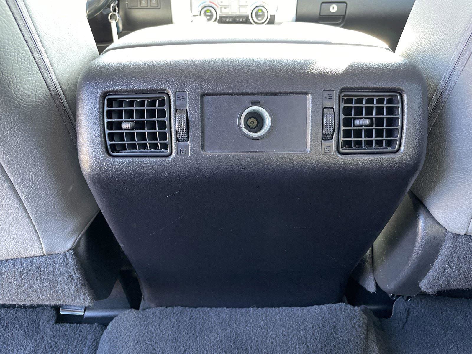 Used 2015 Toyota Tundra Limited image 36