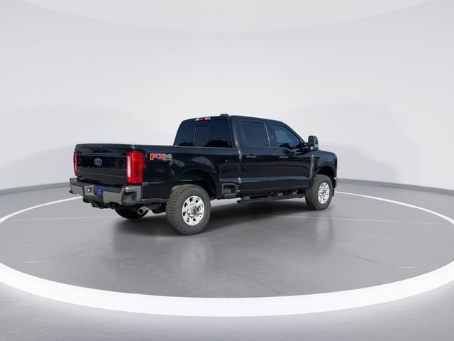 Certified 2023 Ford F250 XLT w/ FX4 Off-Road Package AWD/4WD image 5