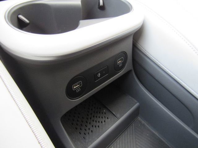 Used 2023 Hyundai Ioniq 5 Limited image 48