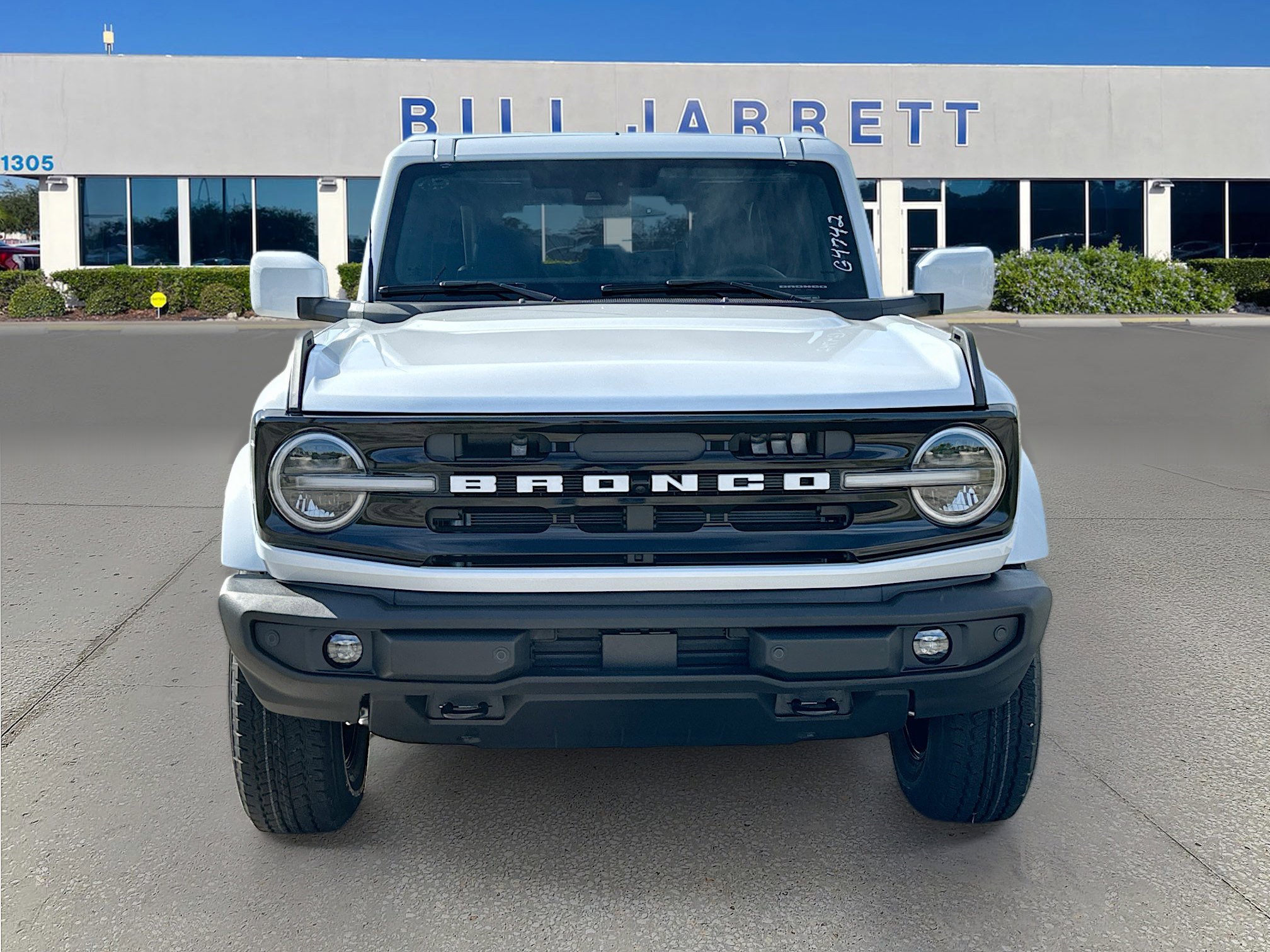 New 2026 Ford Bronco Outer Banks image 2