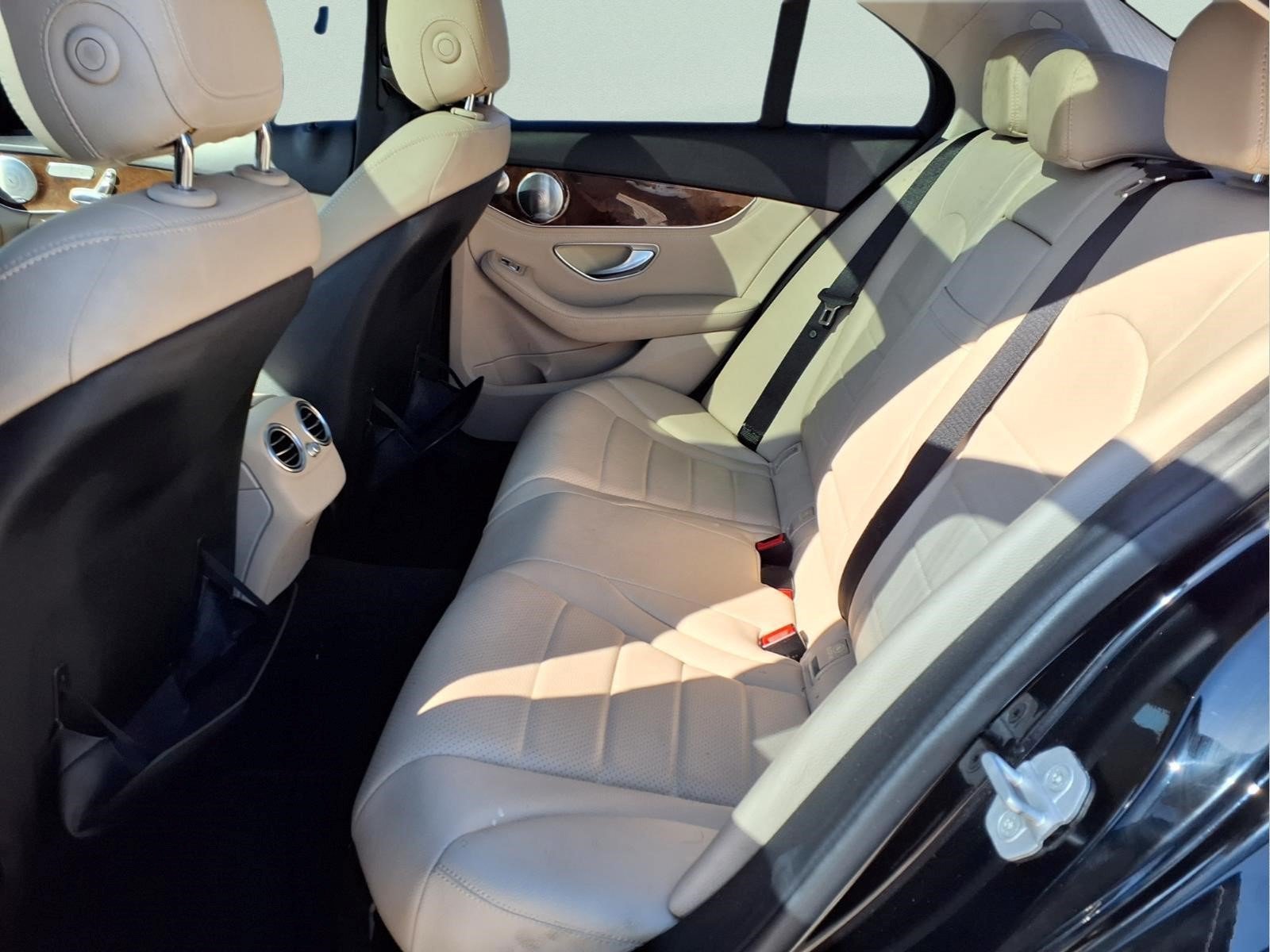 Used 2015 Mercedes-Benz C 300 4MATIC Sedan image 11
