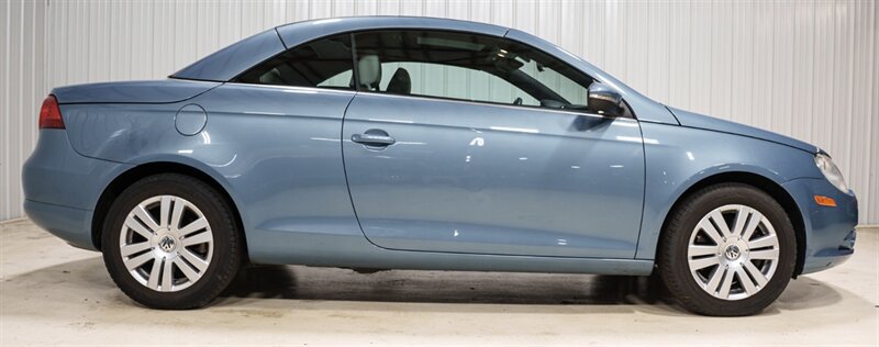 Used 2009 Volkswagen Eos Komfort FWD image 20