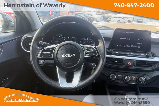 Used 2024 Kia Forte LXS image 7