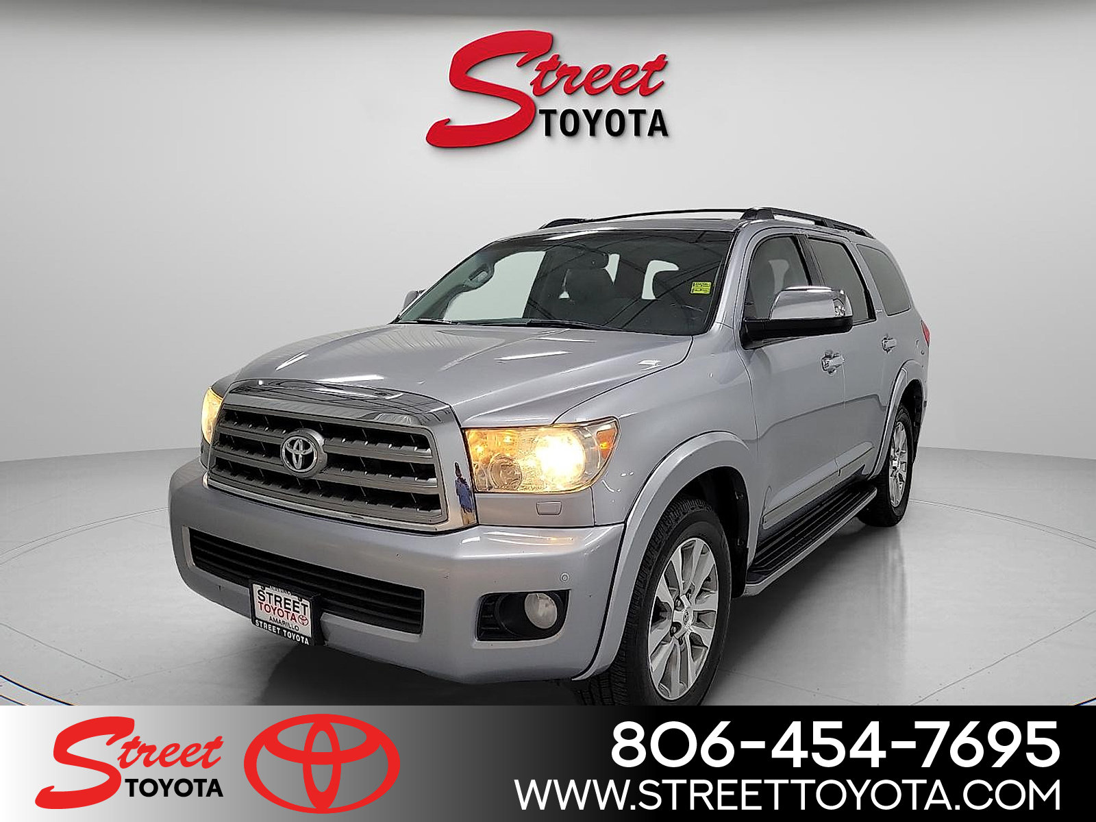 Used 2016 Toyota Sequoia Limited w/ Safety & Convenience Package AWD/4WD image 1