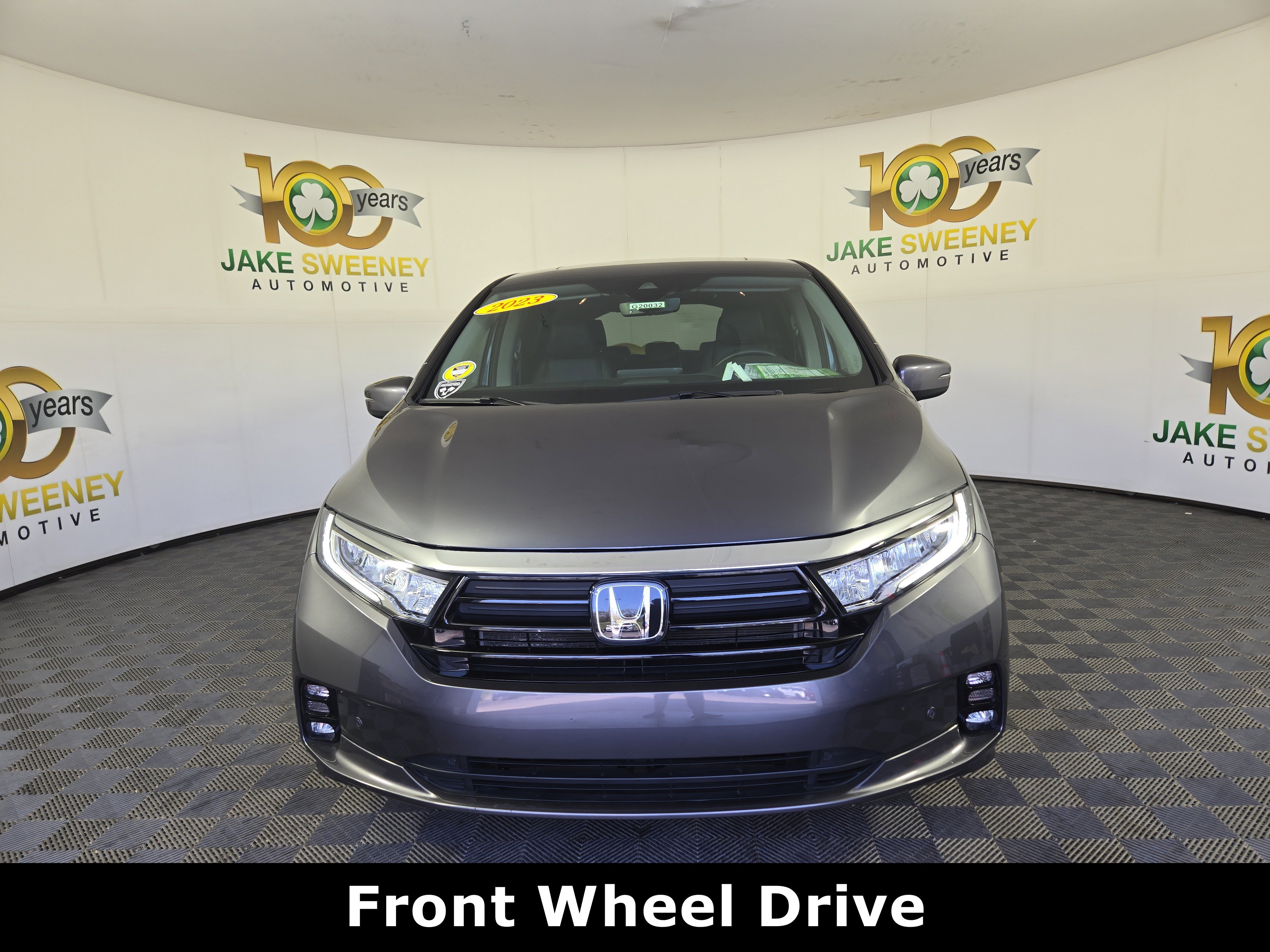 Used 2023 Honda Odyssey Touring image 2