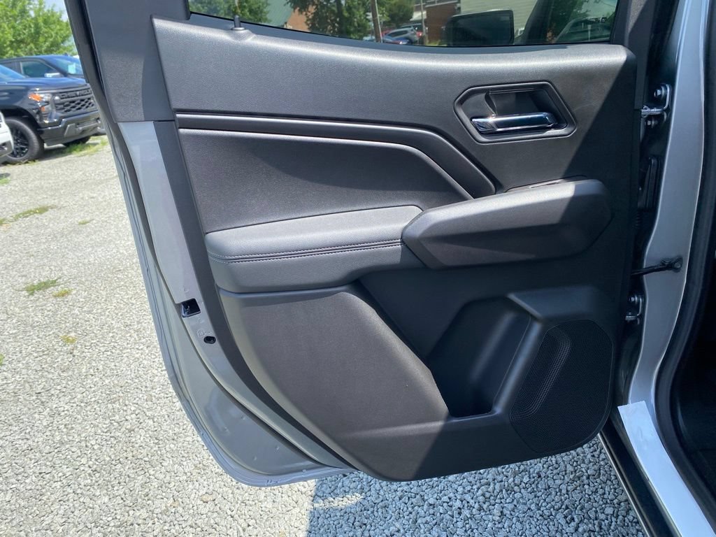 New 2025 Chevrolet Colorado LT w/ LT Convenience Package AWD/4WD image 16