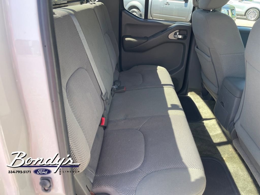 Used 2018 Nissan Frontier SV w/ Value Truck Package image 16