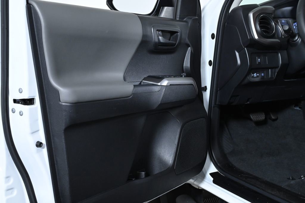 Used 2023 Toyota Tacoma SR5 image 28