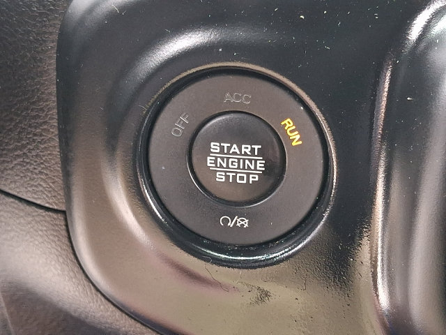 Used 2021 Jeep Gladiator Mojave AWD/4WD image 31