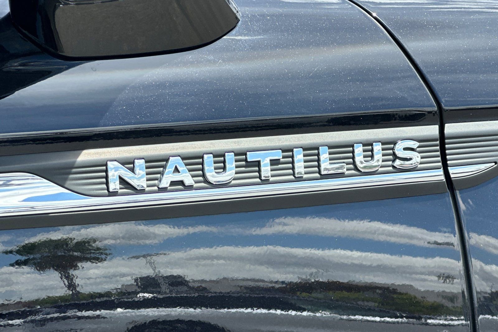 Certified 2022 Lincoln Nautilus FWD w/ Premium Package image 27