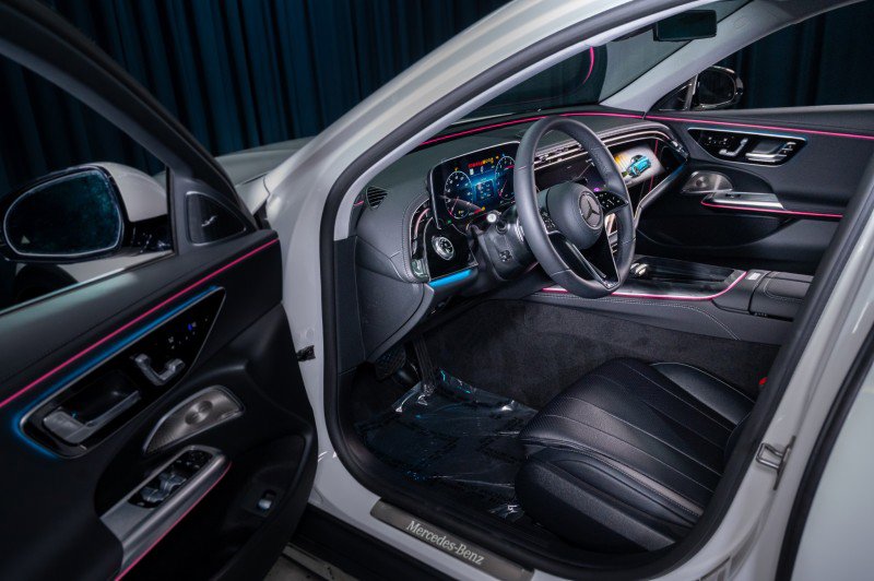 New 2025 Mercedes-Benz E 450 4MATIC All-Terrain Wagon image 10