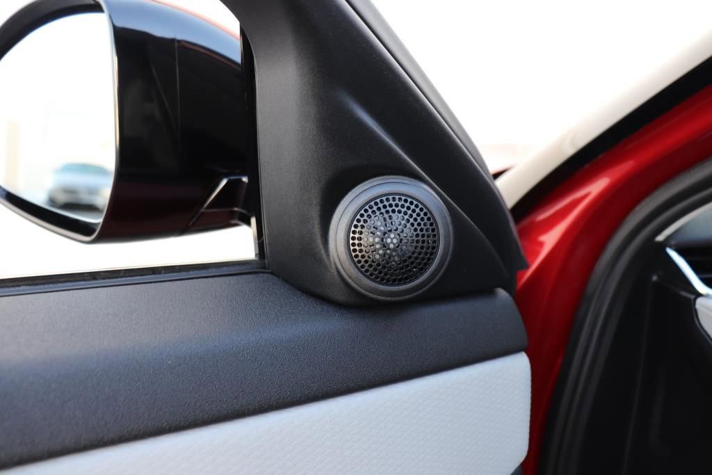 Used 2023 Land Rover Range Rover Evoque S image 57