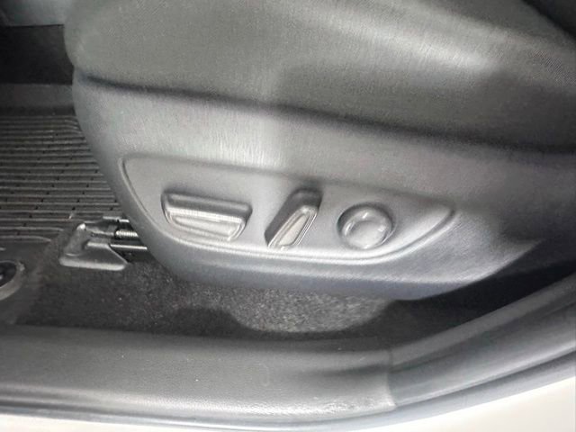 Used 2025 Toyota RAV4 XLE w/ Convenience Package AWD/4WD image 20
