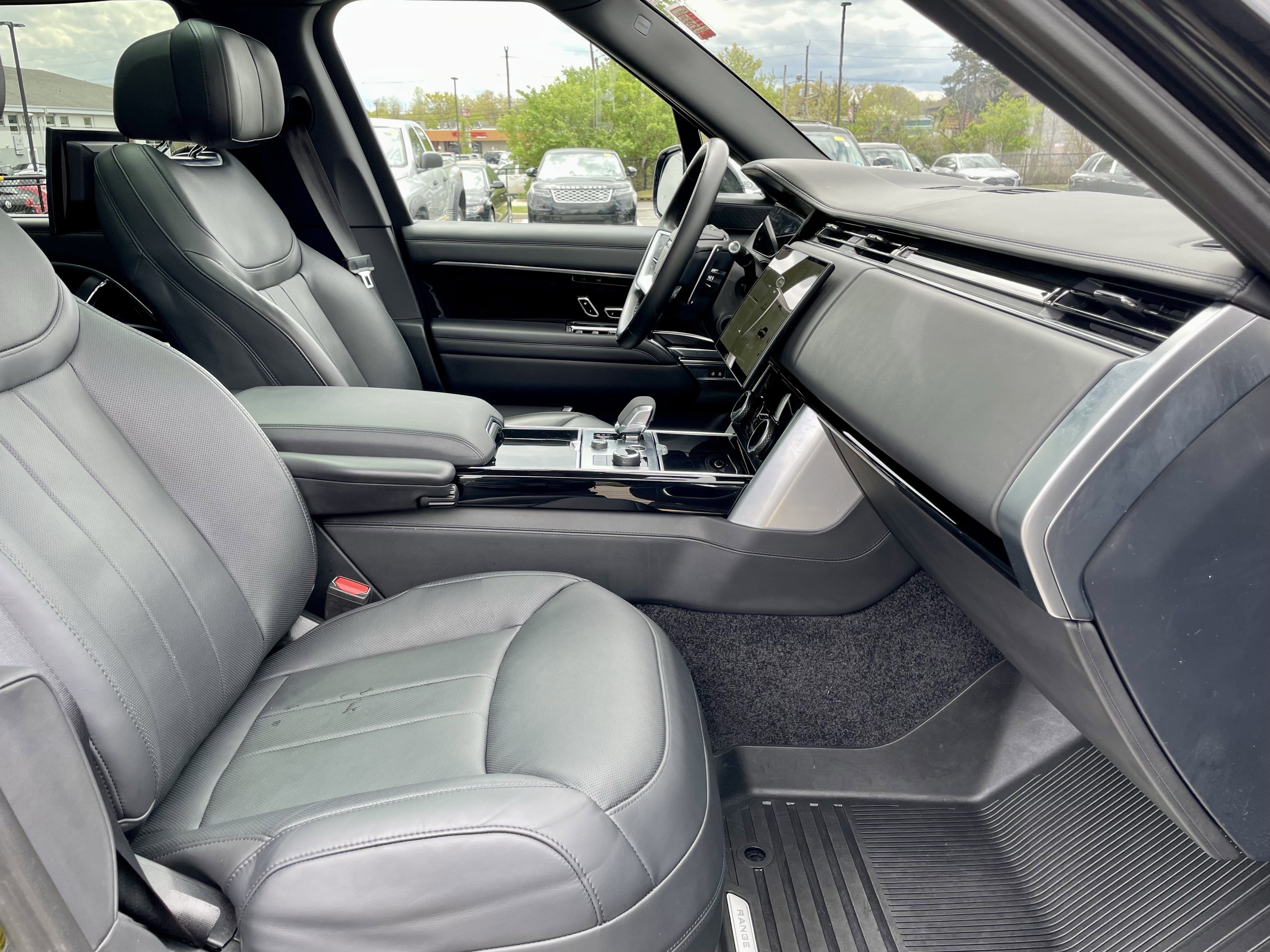 Used 2023 Land Rover Range Rover Long Wheelbase Autobiography image 15