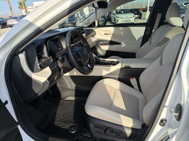 Certified 2024 Toyota Crown AWD/4WD image 26