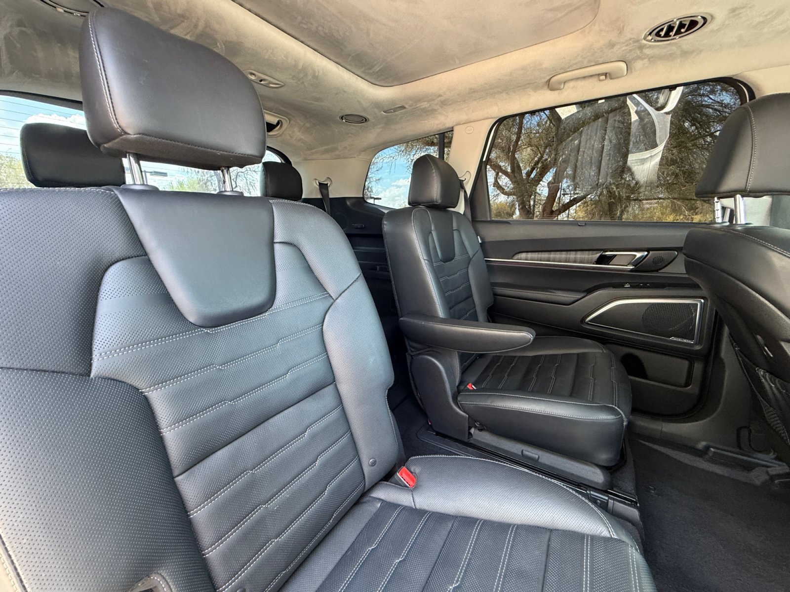 Used 2024 Kia Telluride SX Prestige AWD/4WD image 18