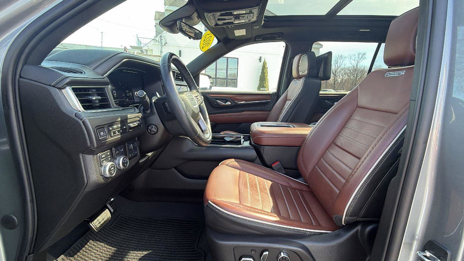 Used 2023 GMC Yukon Denali Ultimate image 15