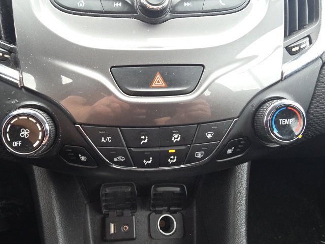 Used 2016 Chevrolet Cruze LT w/ Convenience Package FWD image 10