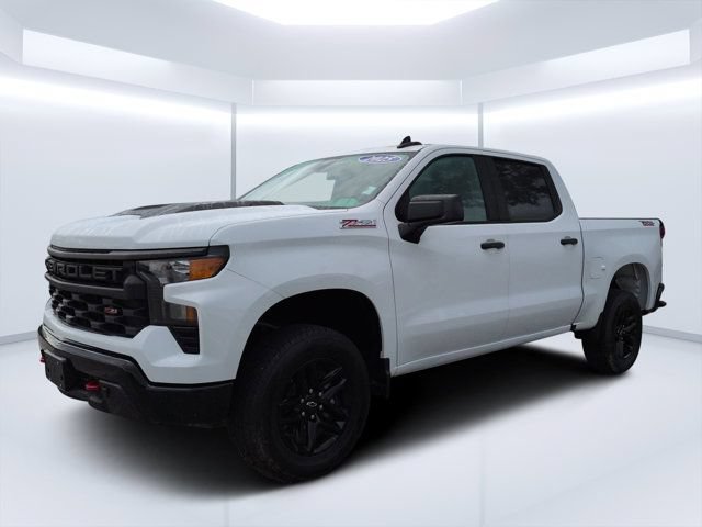 Used 2025 Chevrolet Silverado 1500 Custom Trail Boss AWD/4WD image 7
