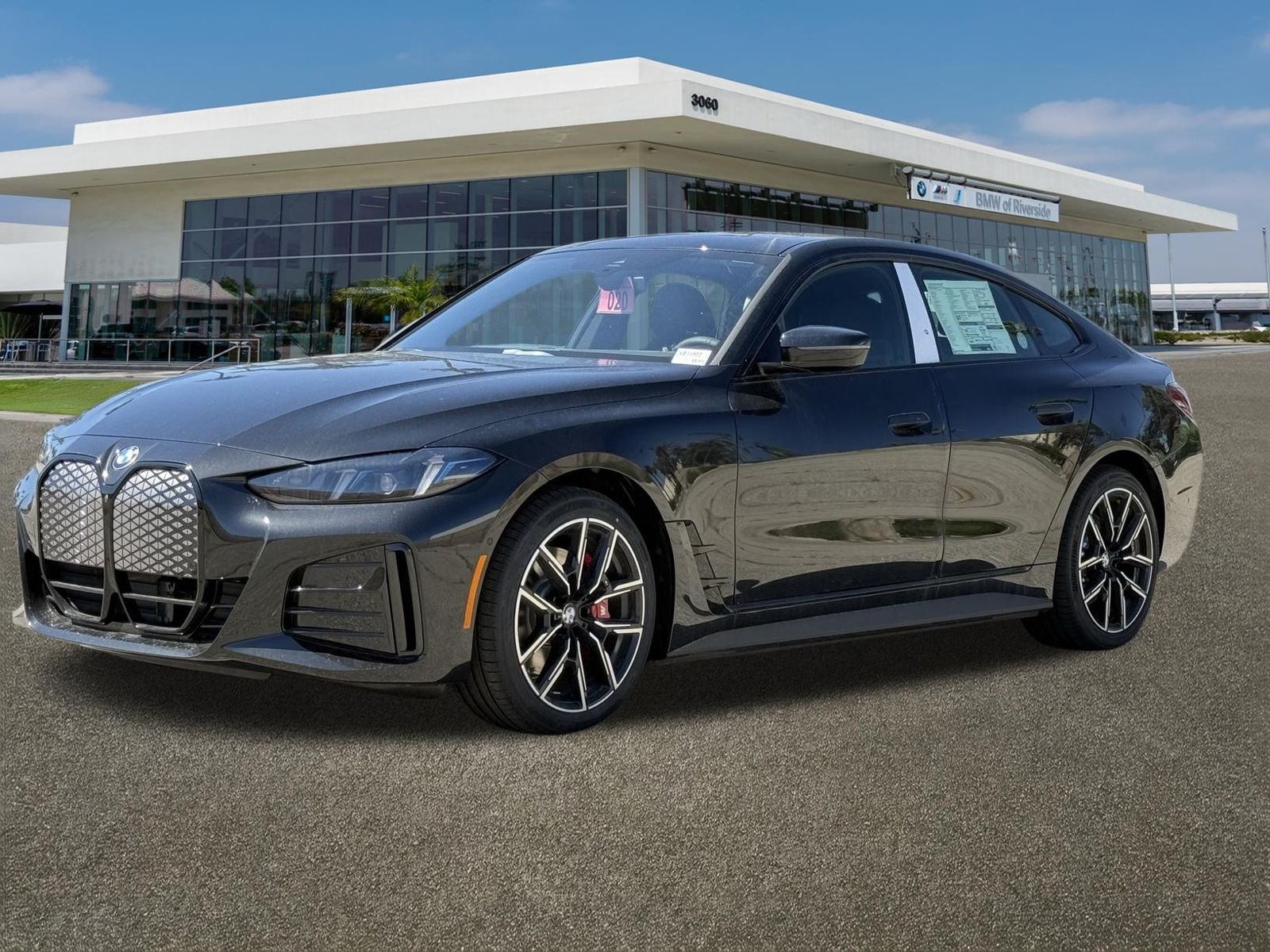 New 2026 BMW i4 eDrive40 w/ M Sport Package RWD image 4