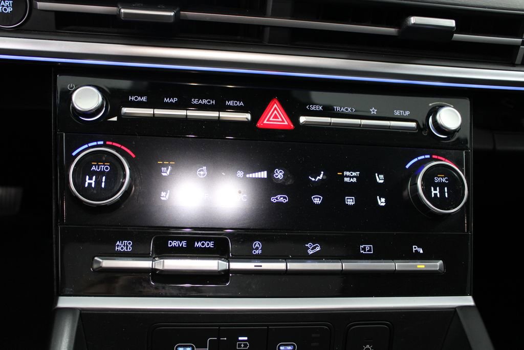 Used 2024 Hyundai Santa Fe Limited image 32