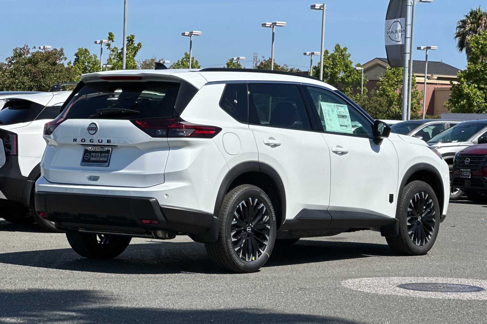 New 2026 Nissan Rogue Dark Armor FWD image 4