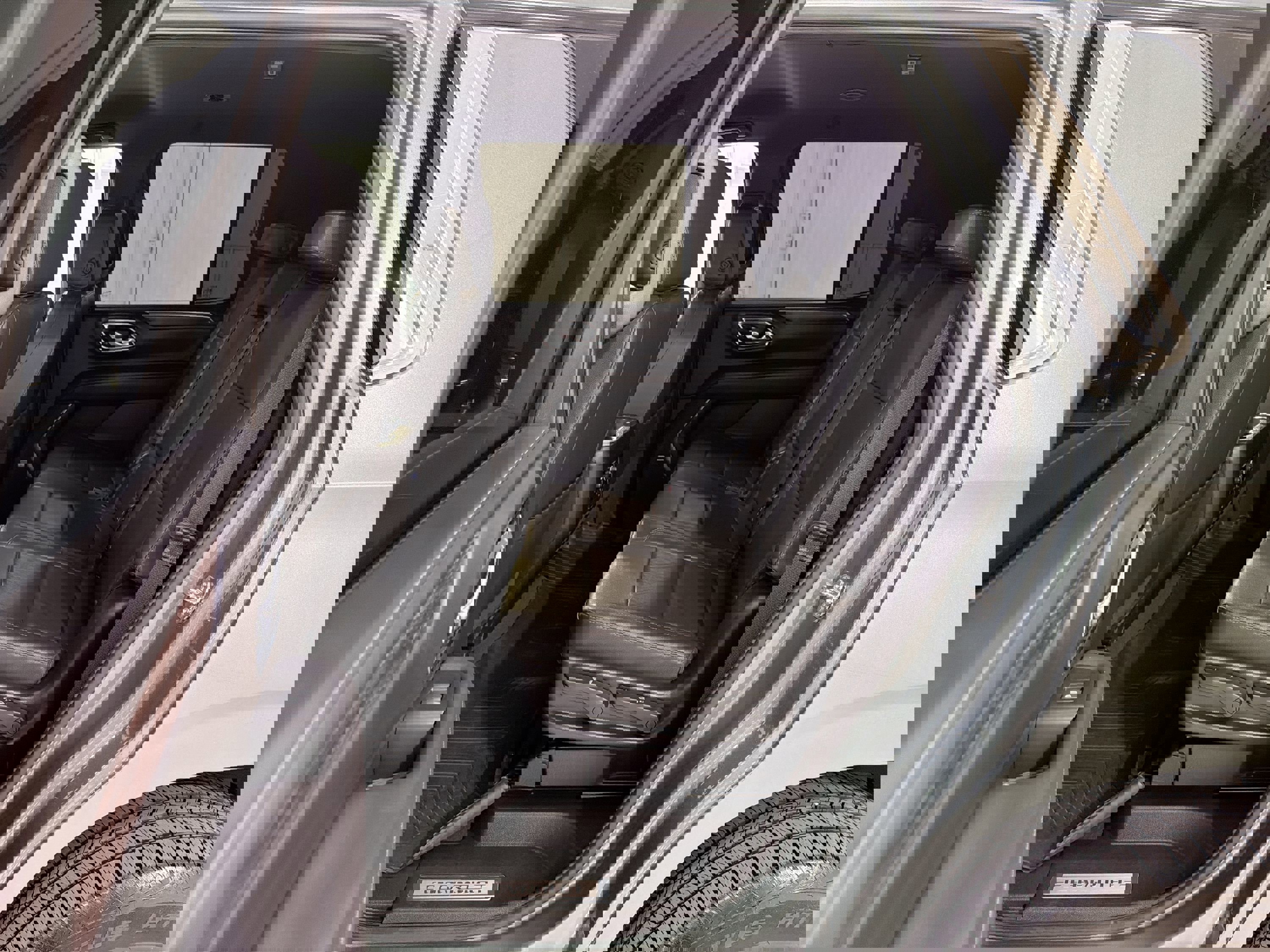 Used 2024 Chevrolet Tahoe LT image 24