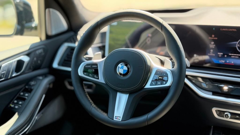 New 2027 BMW X7 xDrive40i w/ M Sport Package AWD/4WD image 13