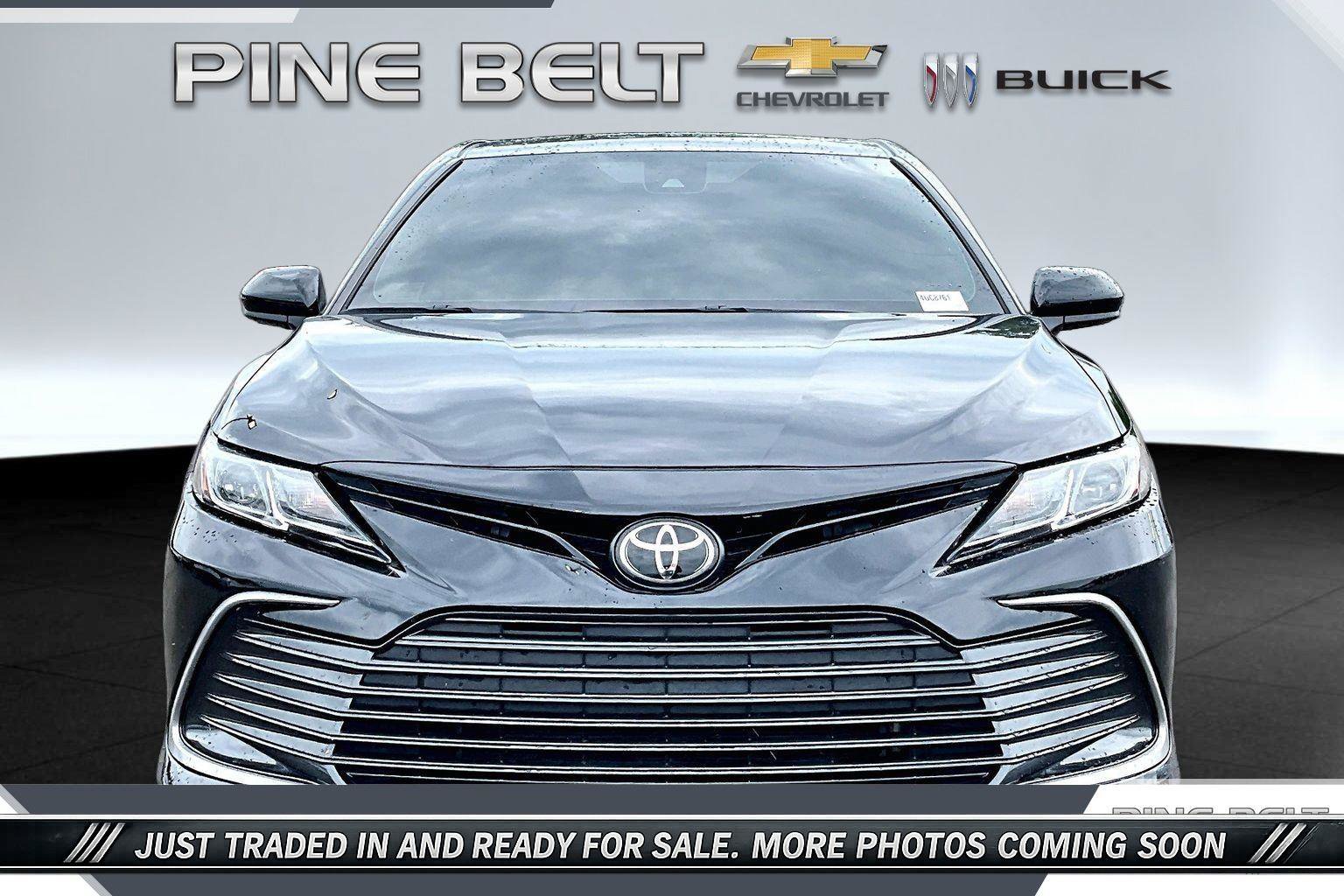 Used 2023 Toyota Camry LE FWD image 3