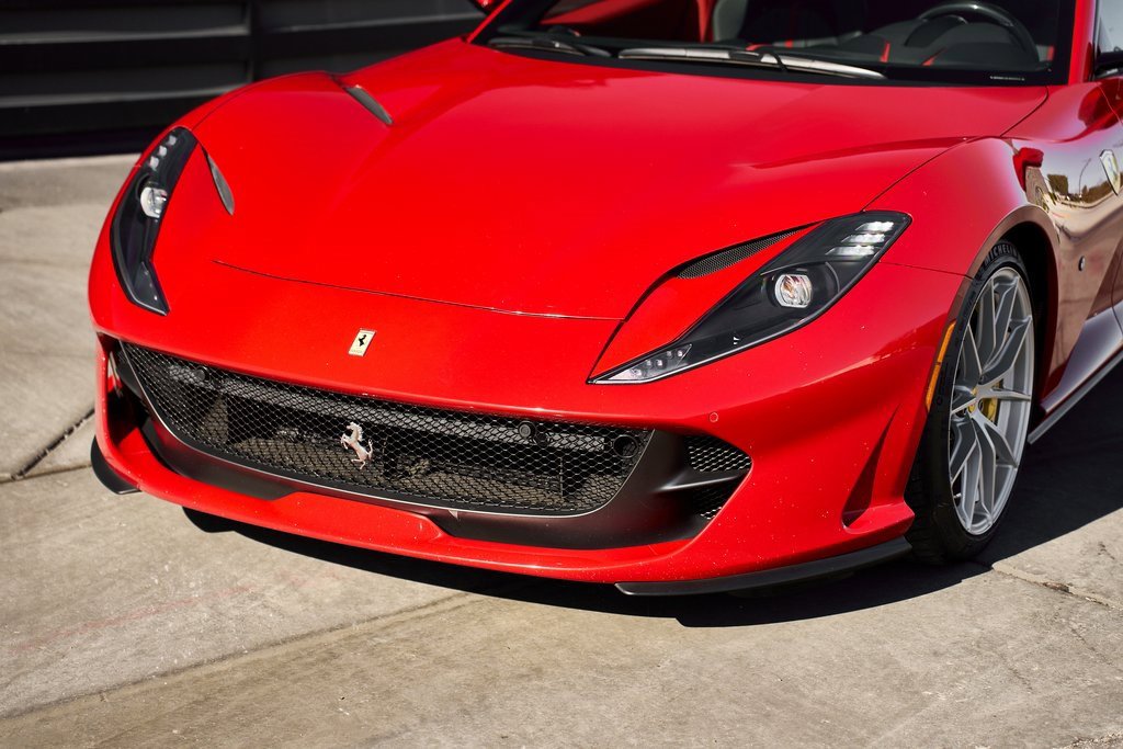 Used 2018 Ferrari 812 Superfast image 5