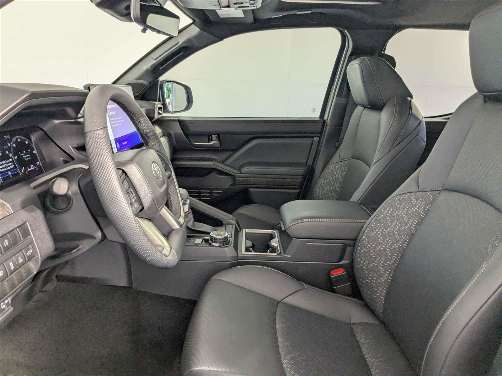 Used 2025 Toyota Tacoma Limited AWD/4WD image 9