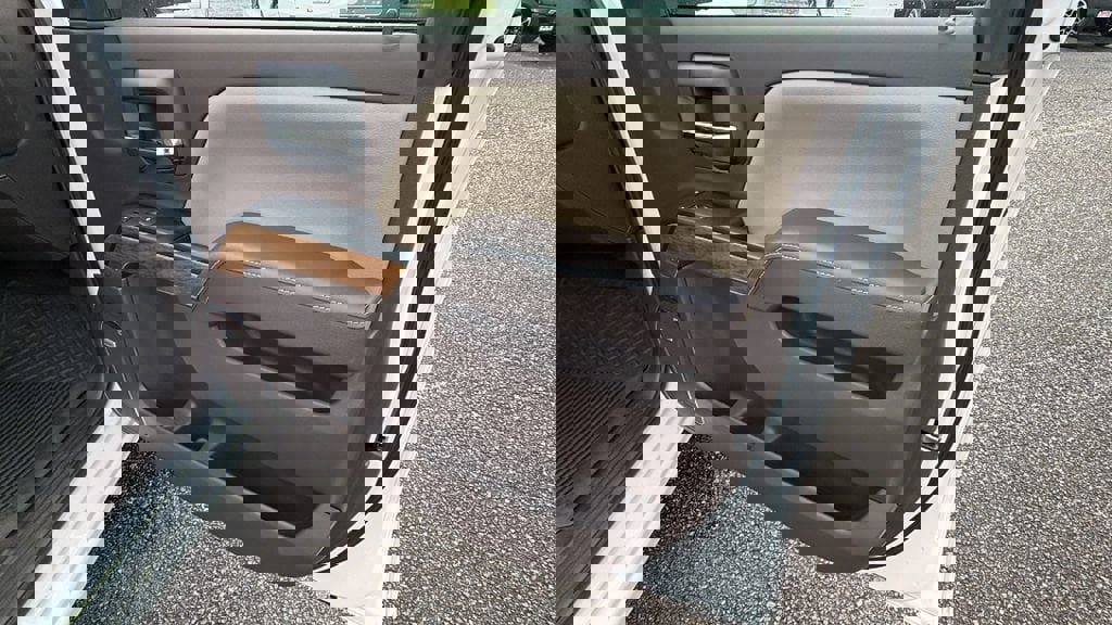 Used 2018 Chevrolet Silverado 1500 LTZ w/ Sport Package image 16