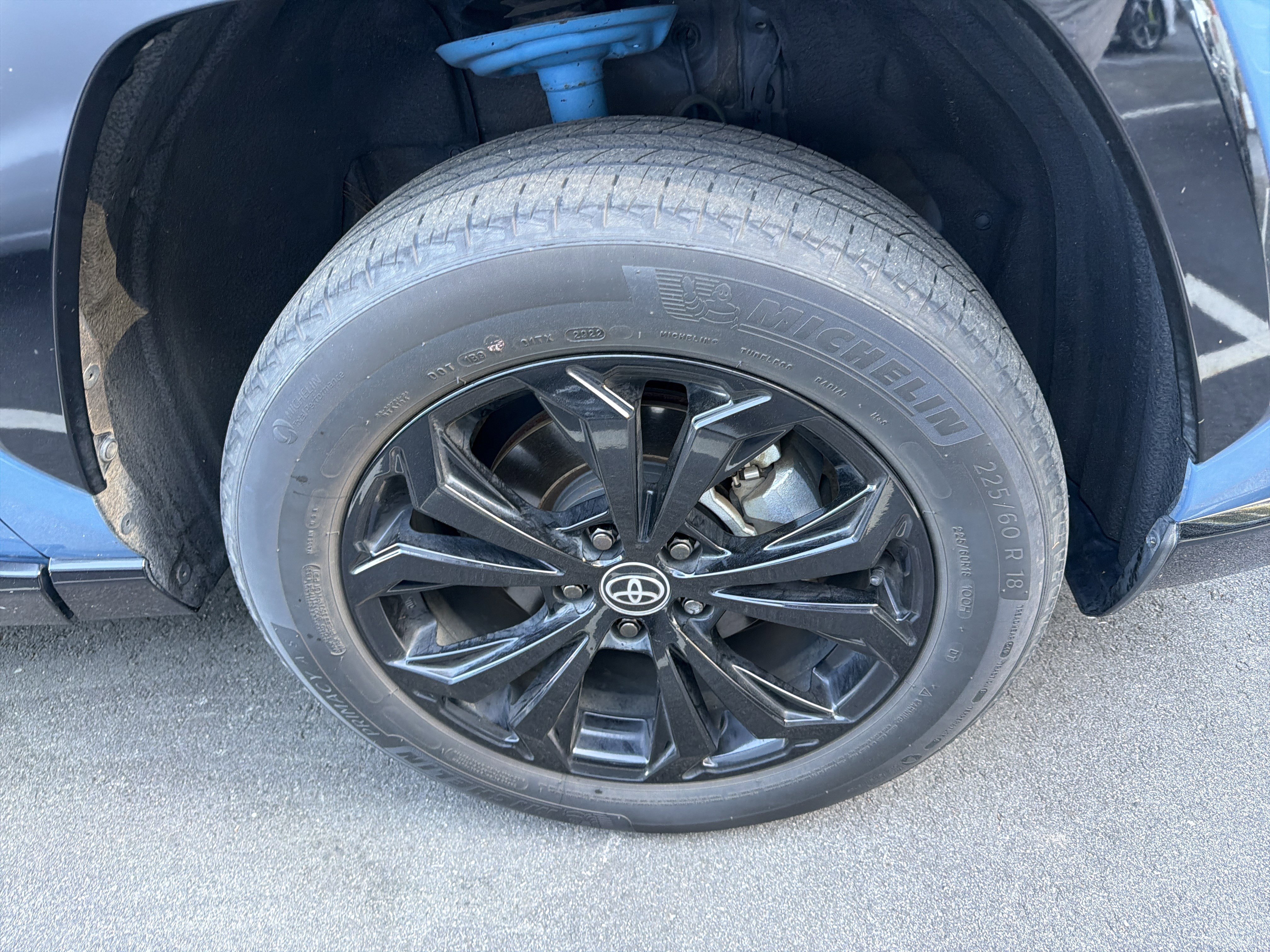 Used 2022 Toyota RAV4 SE image 8