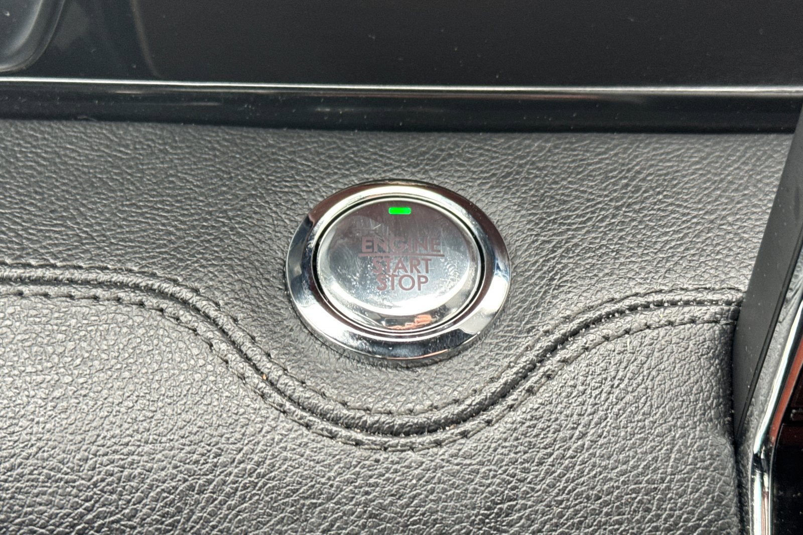 Certified 2024 Lincoln Navigator L Reserve AWD/4WD image 24