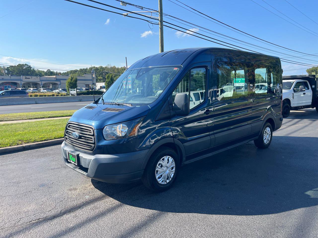 Used 2017 Ford Transit 350 XL RWD image 3