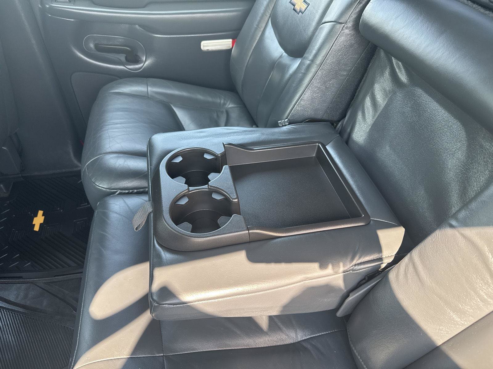 Used 2002 Chevrolet Avalanche 4x4 w/ Off-Road Suspension Pkg image 10