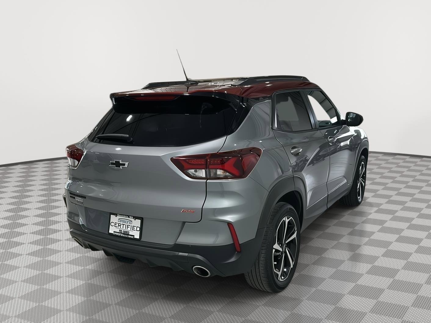 Used 2023 Chevrolet TrailBlazer RS w/ Sun and Liftgate Package image 5