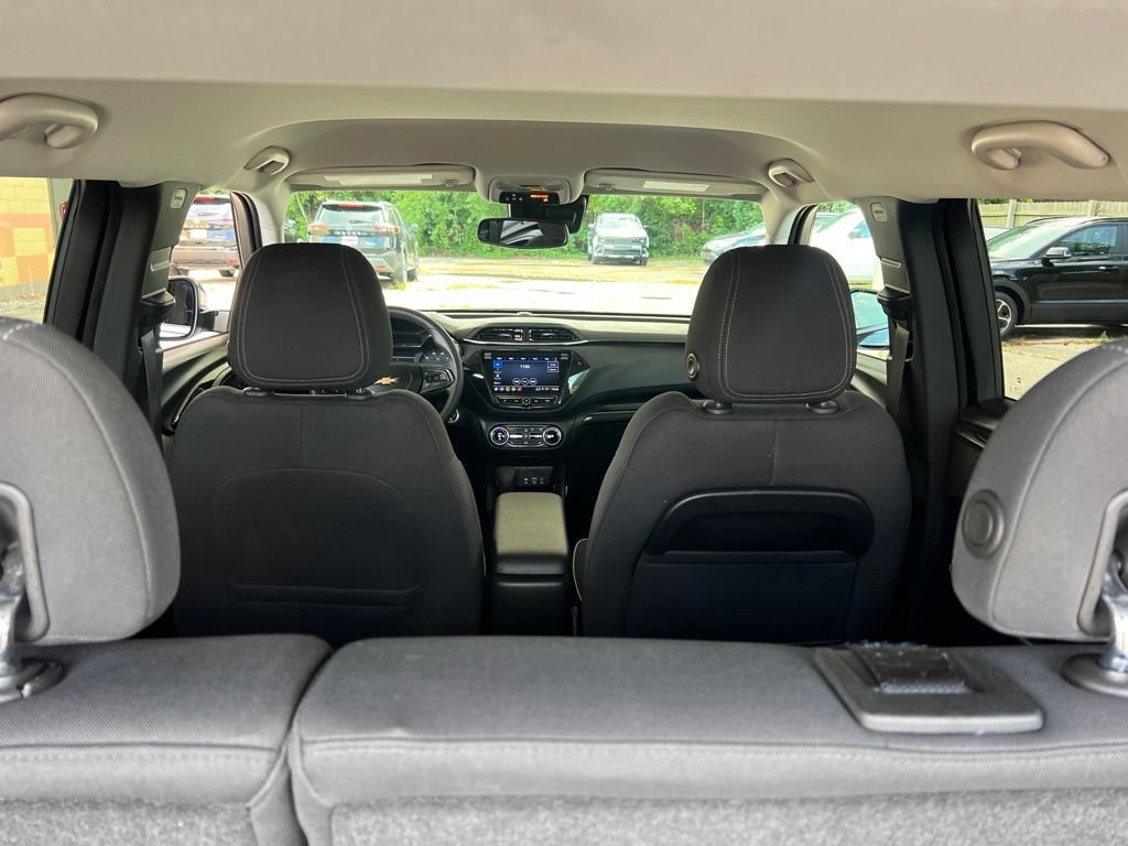 Used 2023 Chevrolet TrailBlazer LT w/ Convenience Package FWD image 12