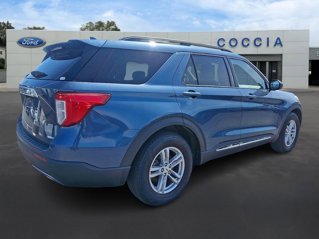 Certified 2020 Ford Explorer XLT w/ Equipment Group 202A AWD/4WD image 4