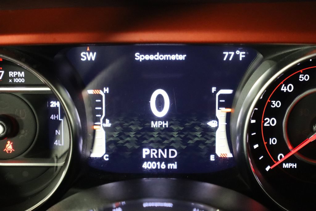Used 2022 Jeep Wrangler Unlimited Rubicon AWD/4WD image 38