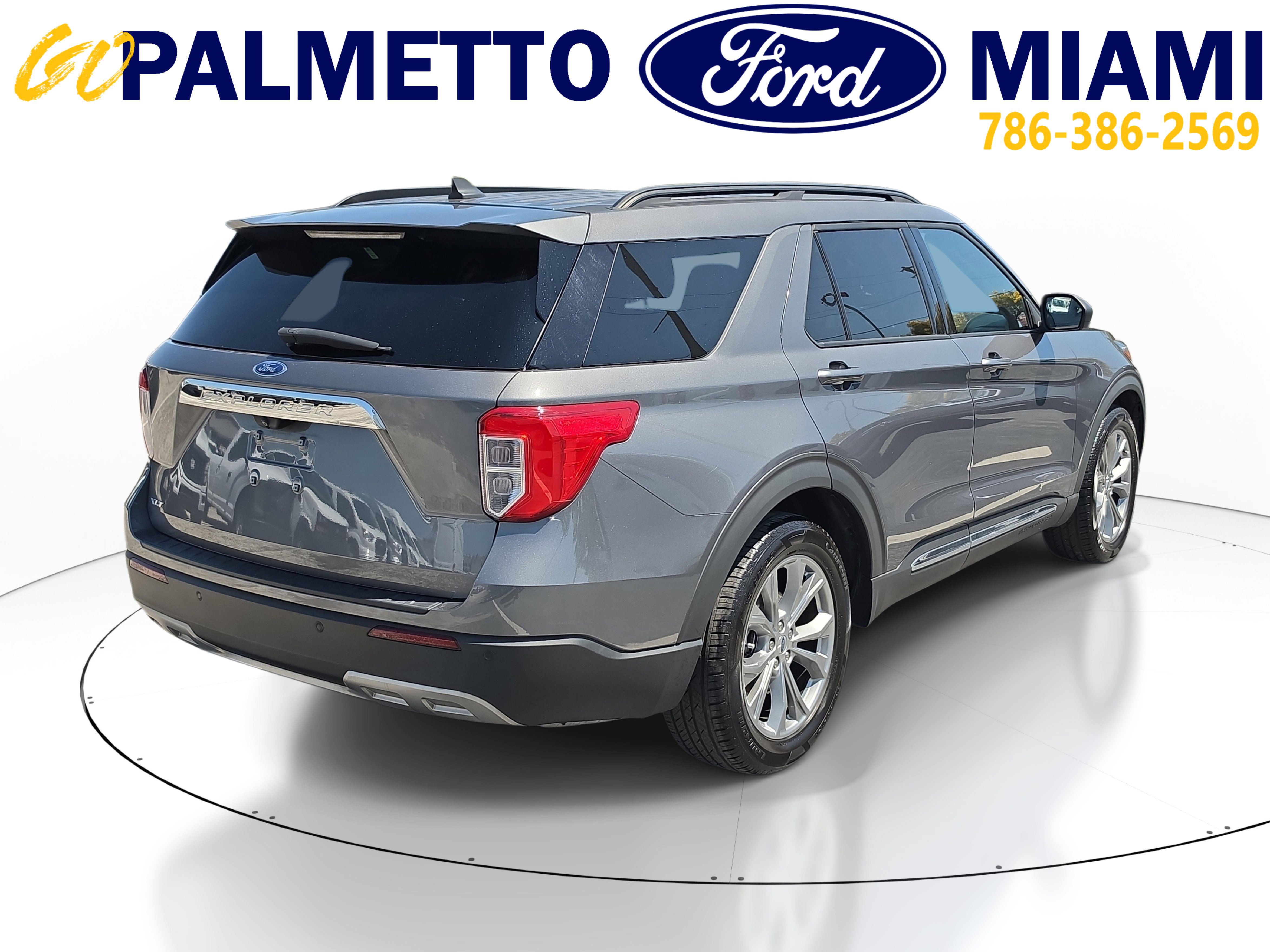 Used 2022 Ford Explorer XLT w/ Equipment Group 202A RWD image 6
