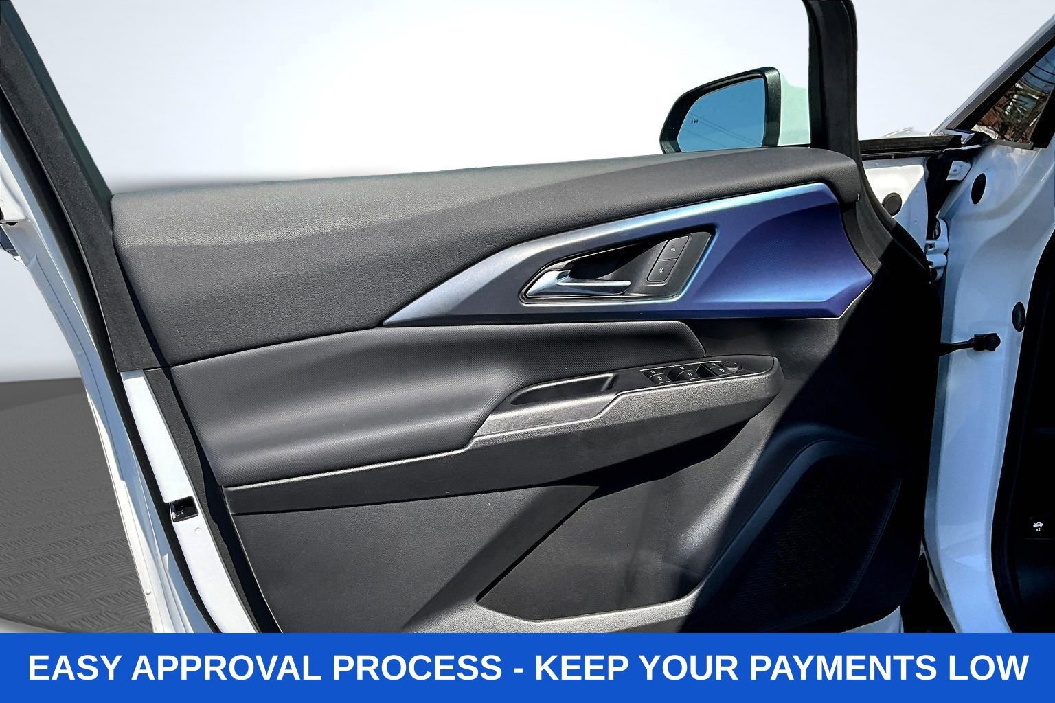 Used 2026 Chevrolet Equinox EV LT image 25