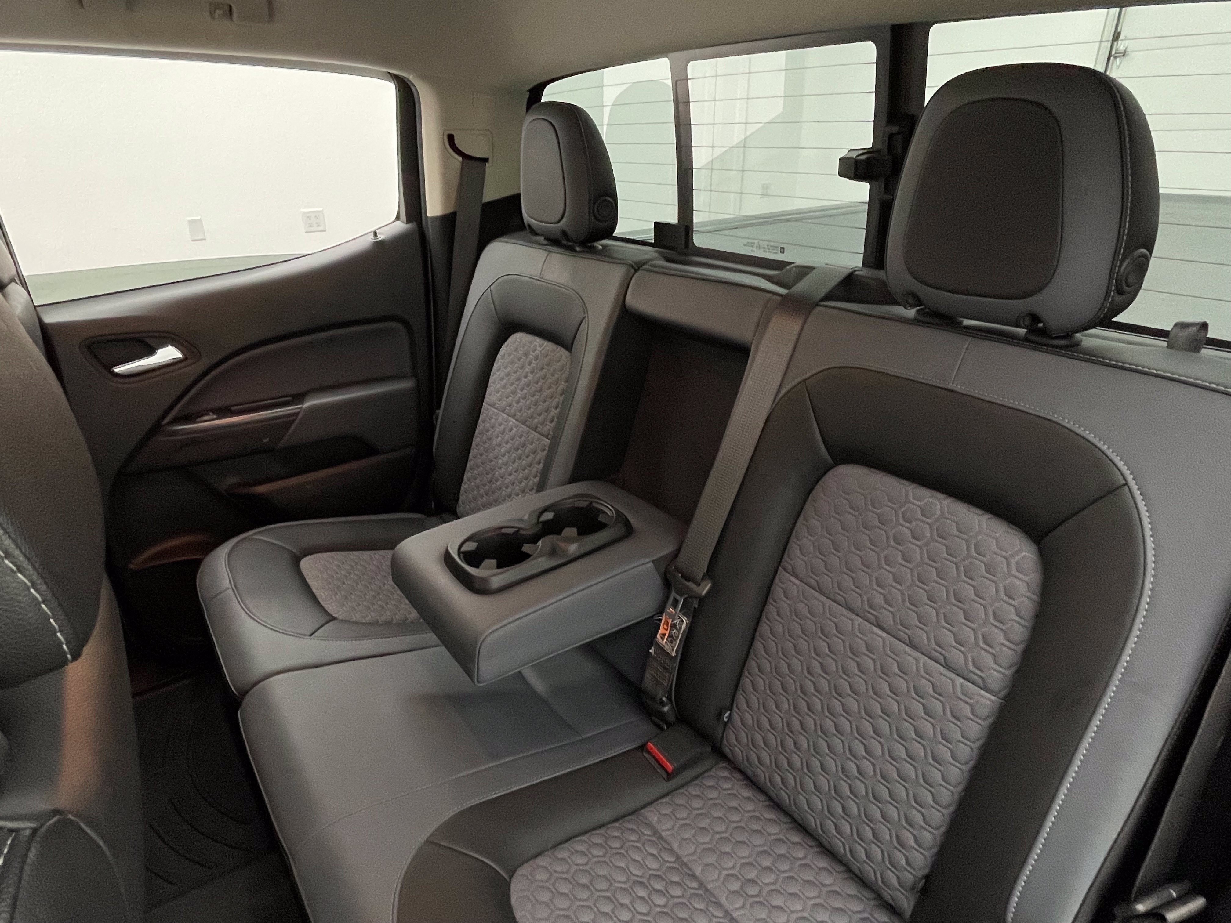 Used 2019 Chevrolet Colorado Z71 AWD/4WD image 40