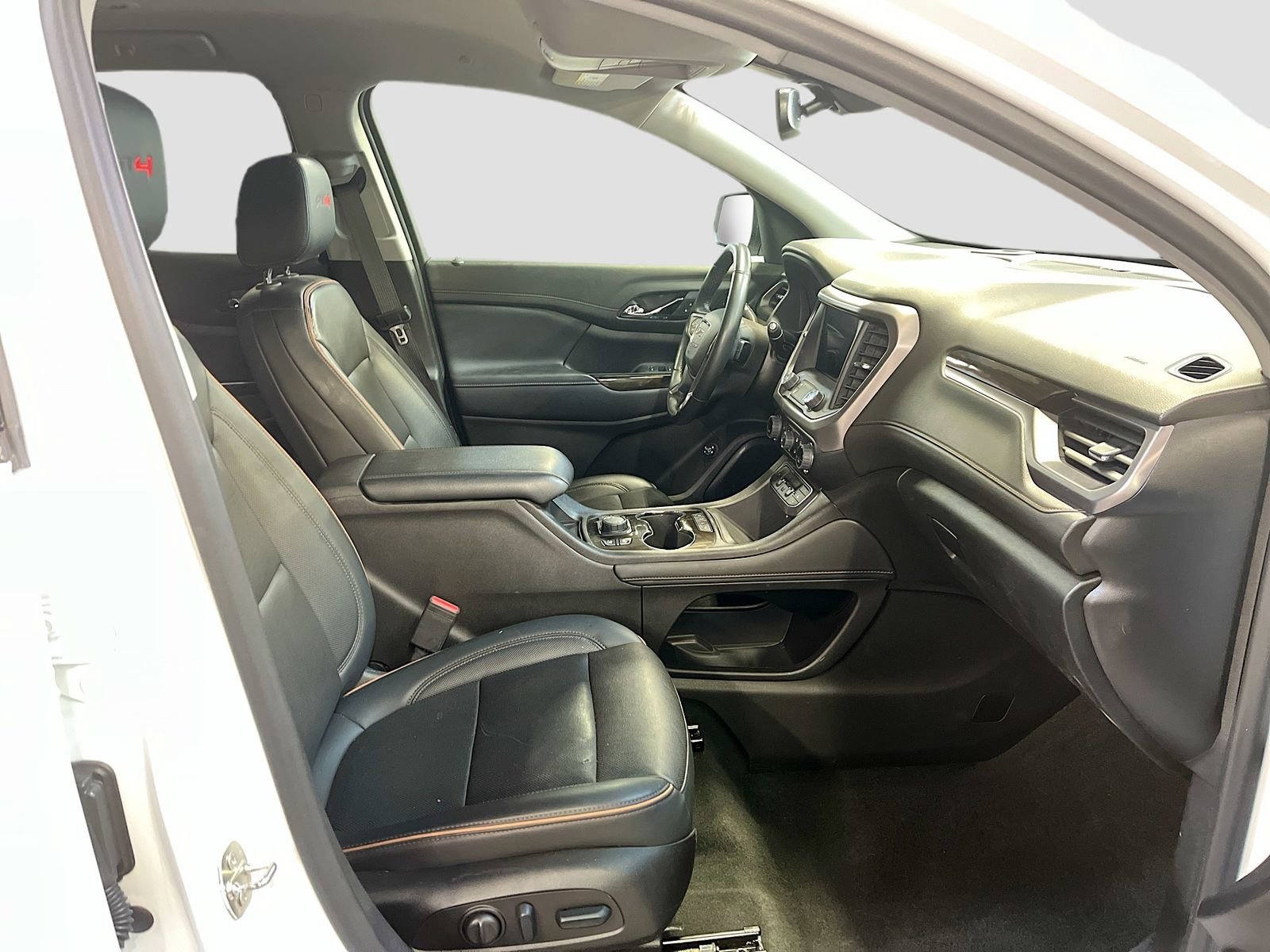 Used 2023 GMC Acadia AT4 w/ Preferred Package image 31