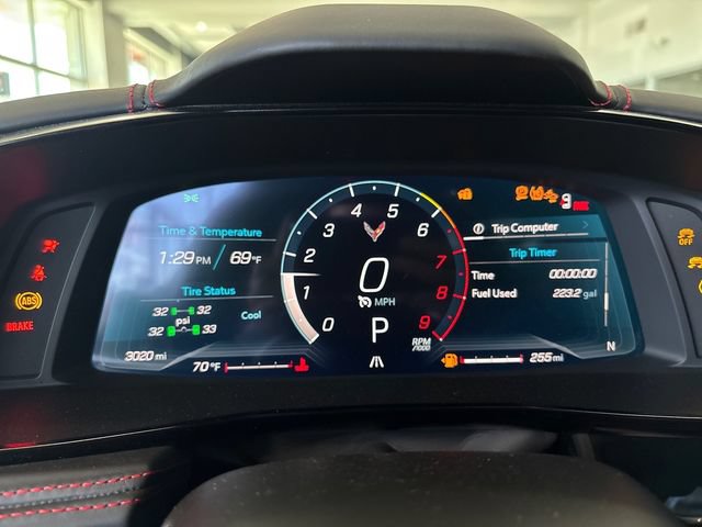 Used 2024 Chevrolet Corvette Z06 RWD image 10
