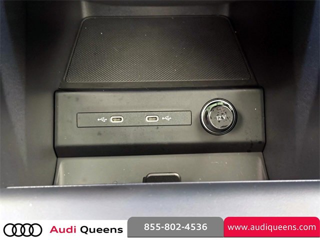 Used 2025 Audi Q4 e-tron Premium Plus w/ Premium Plus image 19