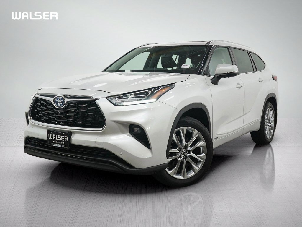 Used 2024 Toyota Highlander Limited